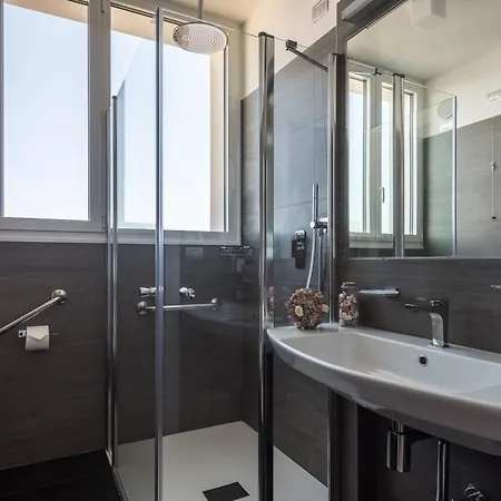 Hesperia & Hotel 4*