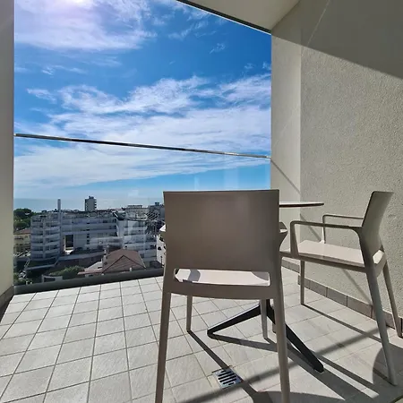 Hesperia & Hotel 4*