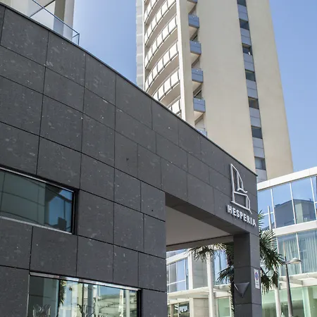 מלון Hesperia & 4*