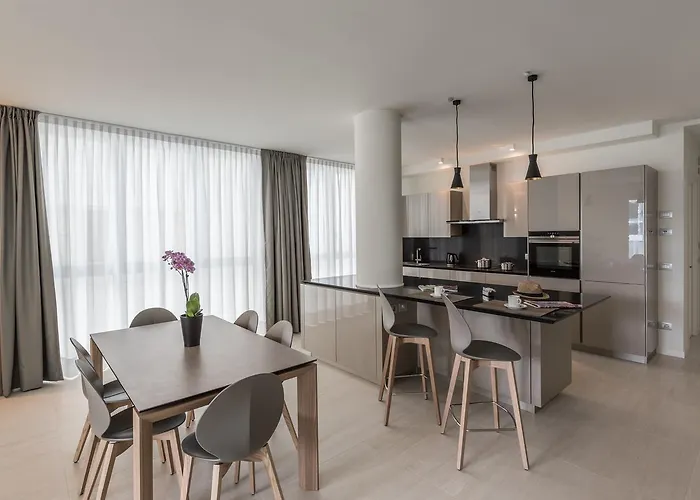 Hotel Hesperia &