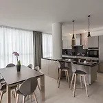 Hesperia & Отель 4*