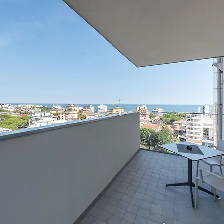 Otel Hesperia & 4*