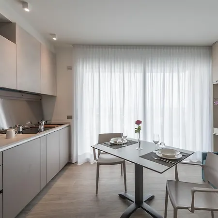 Отель Hesperia &